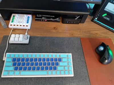 A keyboard, a mouse and a tiny keyboard